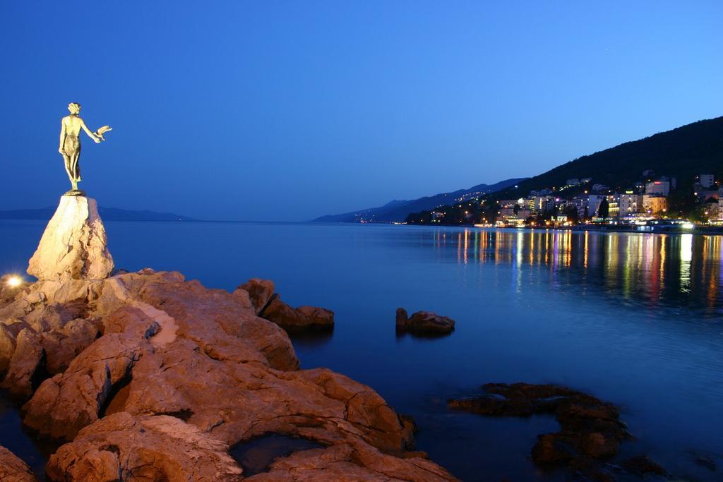 Apartment Vivoda Opatija Exterior photo